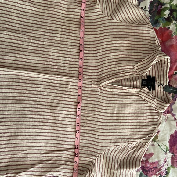 Tahari, Striped Linen Tunic with Collar and mother-of-pearl buttons, 1X - Picture 7 of 7